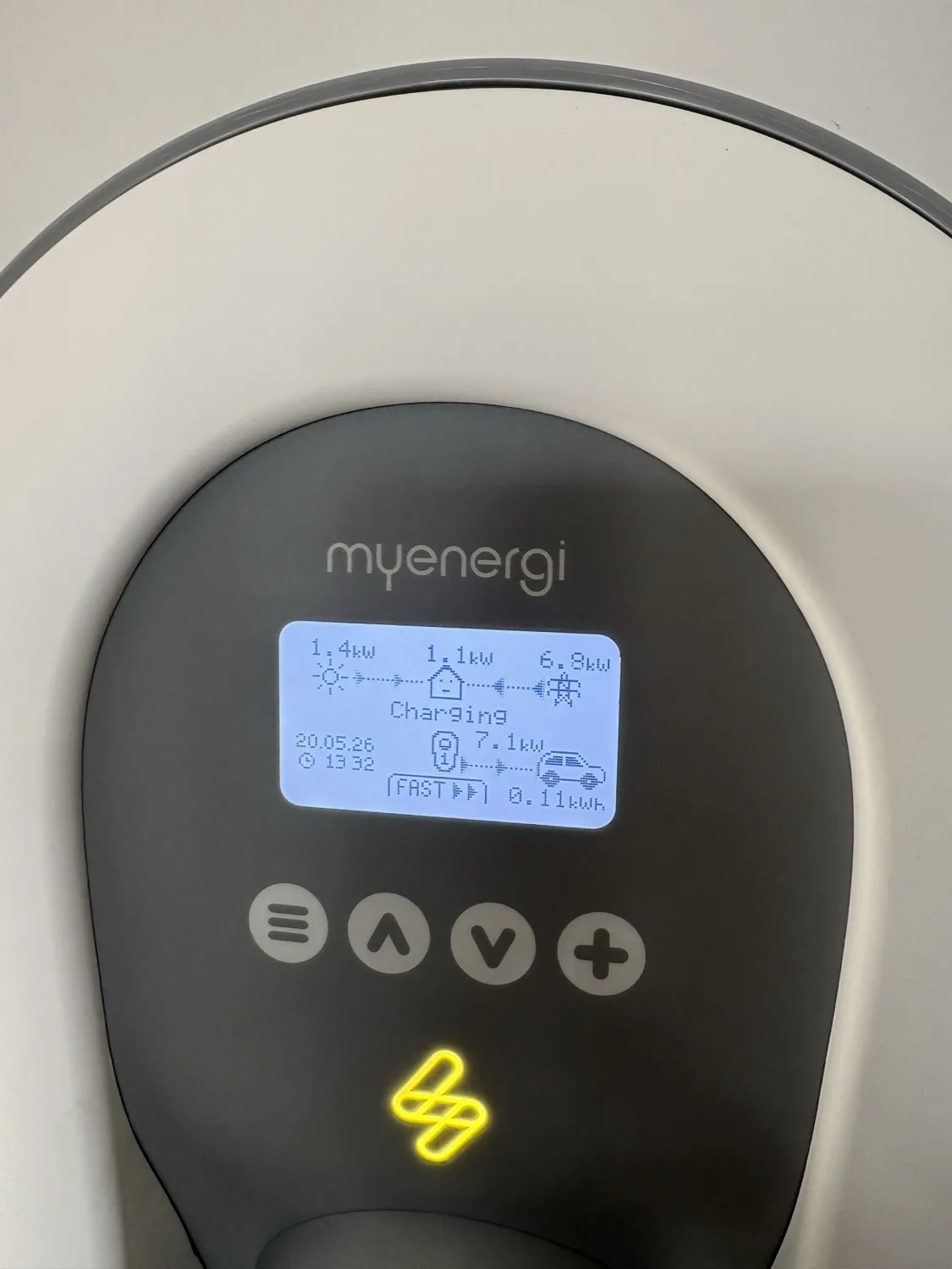 myenergi Zappi display showing live solar-matched EV charging at 7.1kW